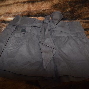 woman jr shorts new without tags, brown chocolate by matrix size 3